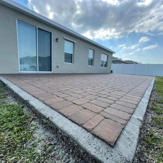 Custom garden landscaping in Bradenton, FL by Eagle Pavers Services