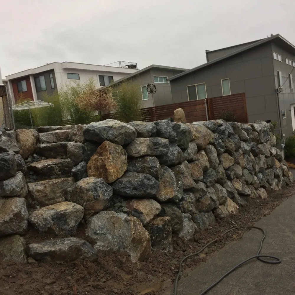 Affordable garden landscaping experts serving Seattle, WA - Eagle Rock Construction