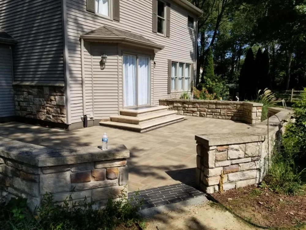 Top-rated outdoor landscaping in South Bend, IN - Eagleizer Outdoor Living