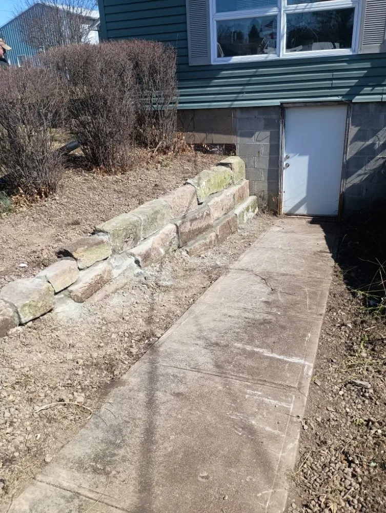 Professional landscaping services experts serving Lowell, OH - Eagleview Dirtworks