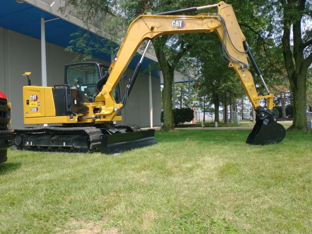 Professional outdoor landscaping in Lowell, OH - Eagleview Dirtworks