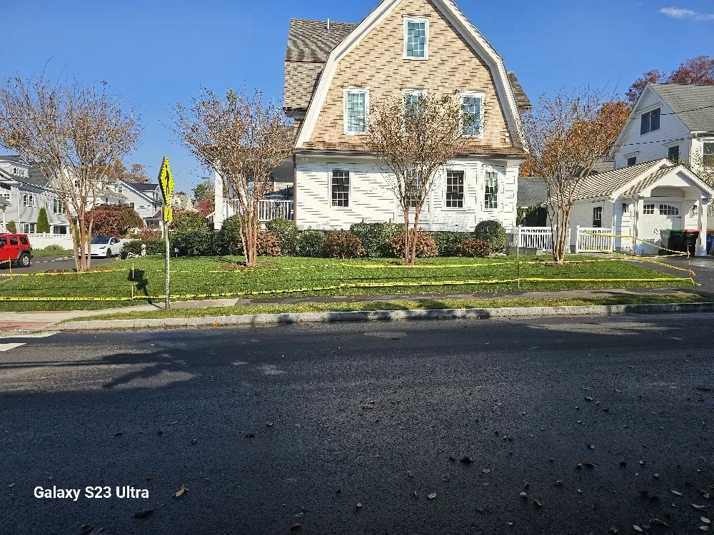 Top-rated yard cleanup service in Stamford, CT - EAP Landscaping and Maintenance