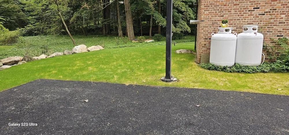 Local yard maintenance in Stamford, CT - EAP Landscaping and Maintenance