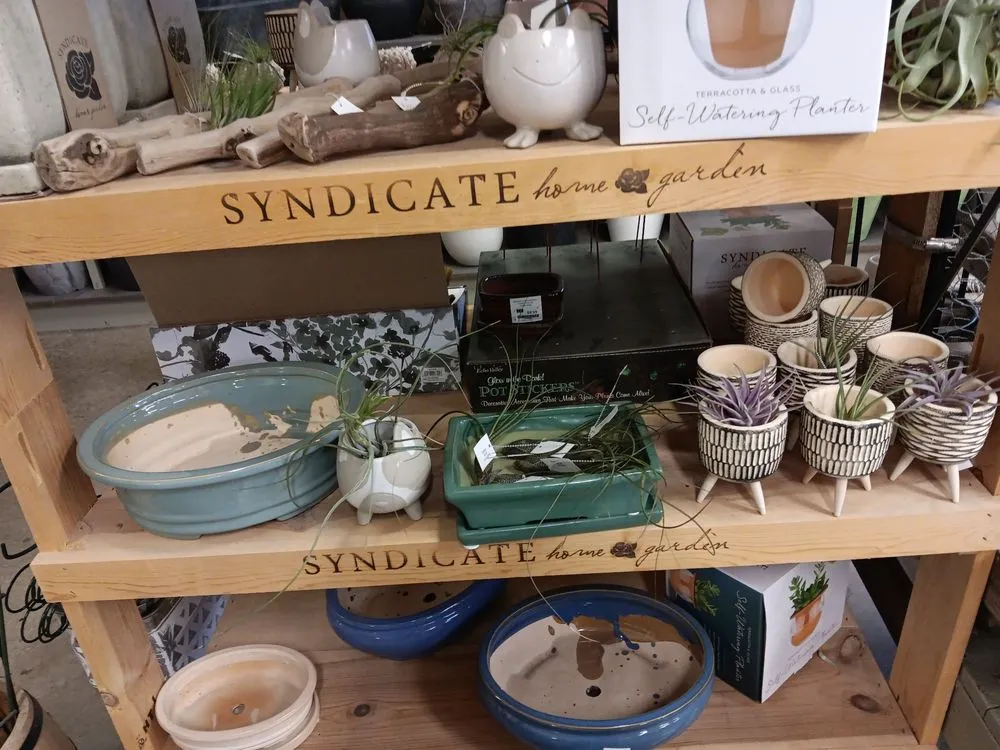 Expert yard maintenance in Des Moines, IA by Earl May Garden Center