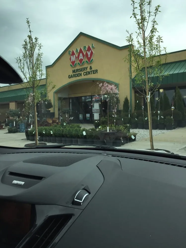 Trusted landscape design with custom design in Shawnee, KS by Earl May Garden Center