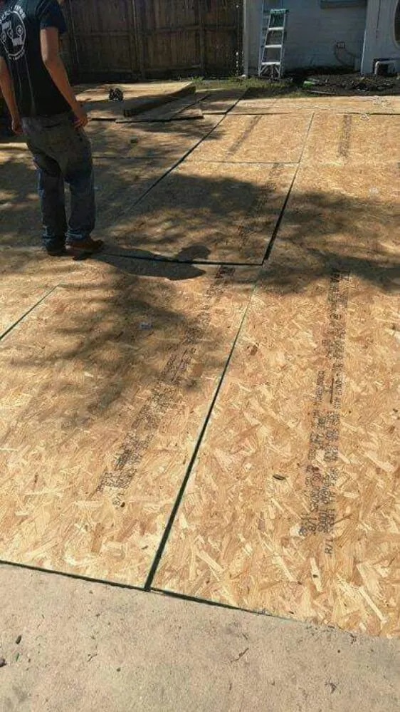 Reliable yard cleanup service experts serving Zephyrhills, FL - Earl's Lawn Care & Tree Trimming