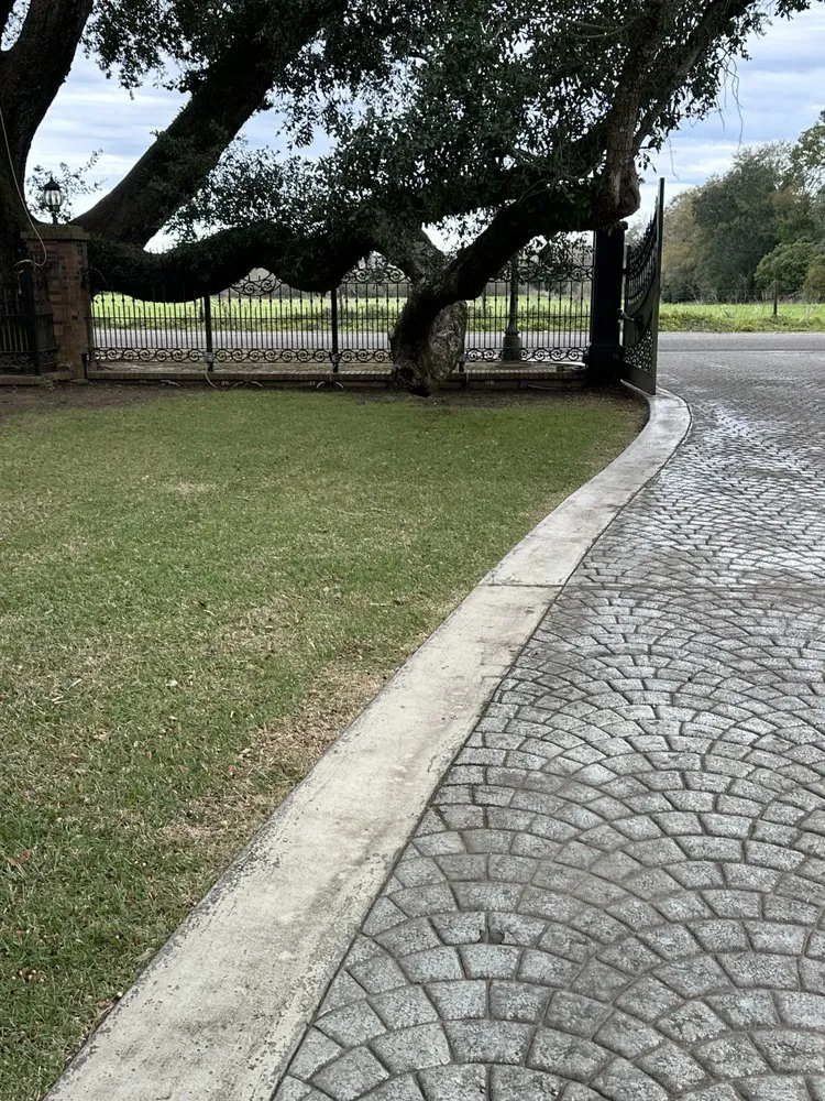 Affordable yard maintenance experts serving Foley, AL - Early Landscaping