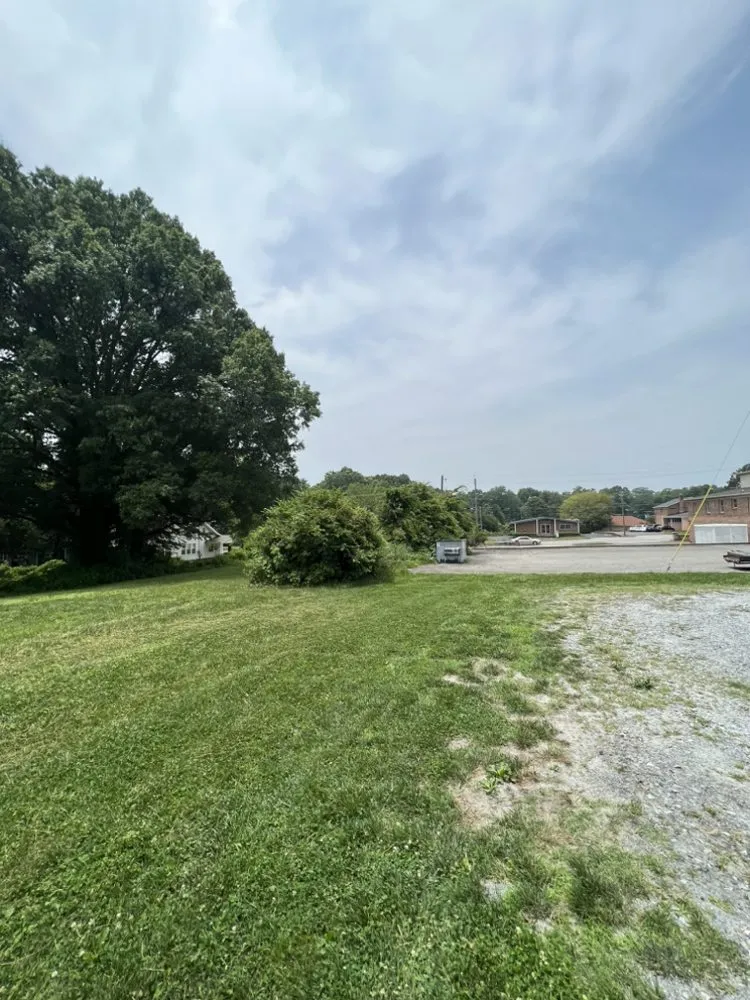 Affordable outdoor landscaping in Stanley, NC by Earnhardt Landscaping & Hardscapes