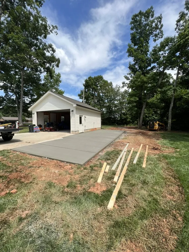 Reliable lawn care service in Stanley, NC - Earnhardt Landscaping & Hardscapes