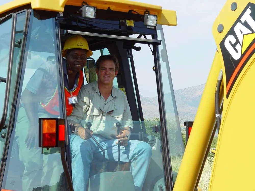 Custom outdoor landscaping in Westlake Village, CA by Earth & Oak Engineering