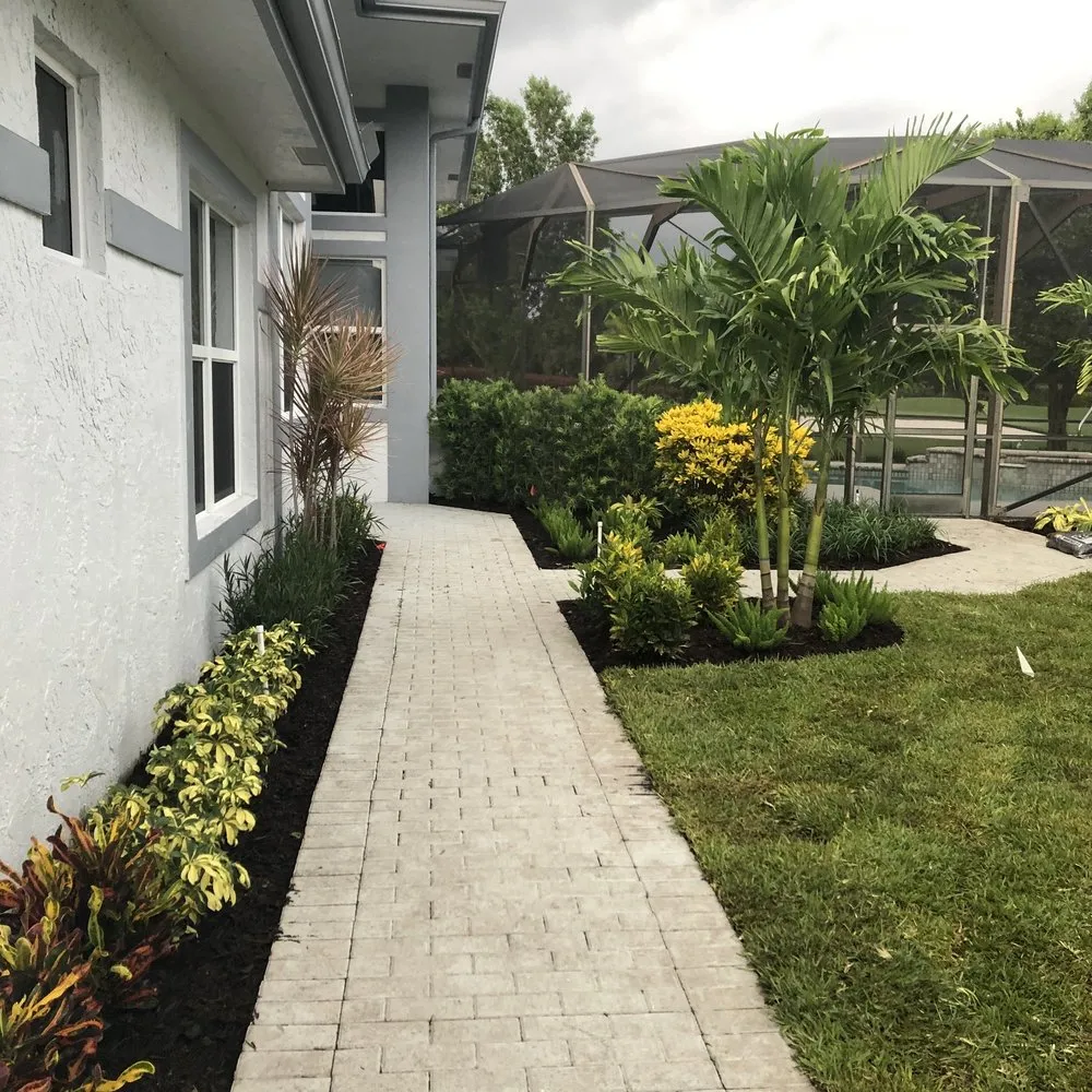 Trusted landscaping services for beautiful yards across Boca Raton, FL - Earth & Turf Landscape