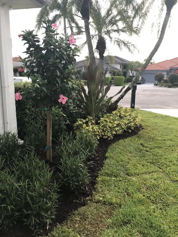 Local lawn care service for homes across Boca Raton, FL - Earth & Turf Landscape