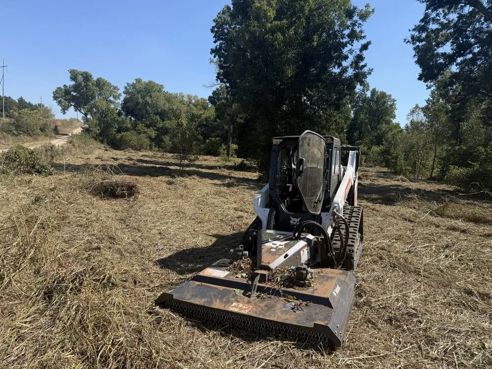 Custom yard maintenance experts serving Sand Springs, OK - Earth And Iron Construction And Land Services