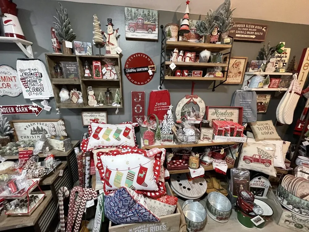 Top-rated landscape design for homes in Zionsville, IN by Earth and Turf Partners