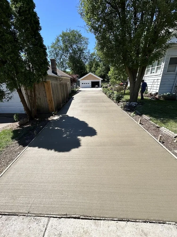 Reliable residential landscaping in Elgin, IL - Earth Co