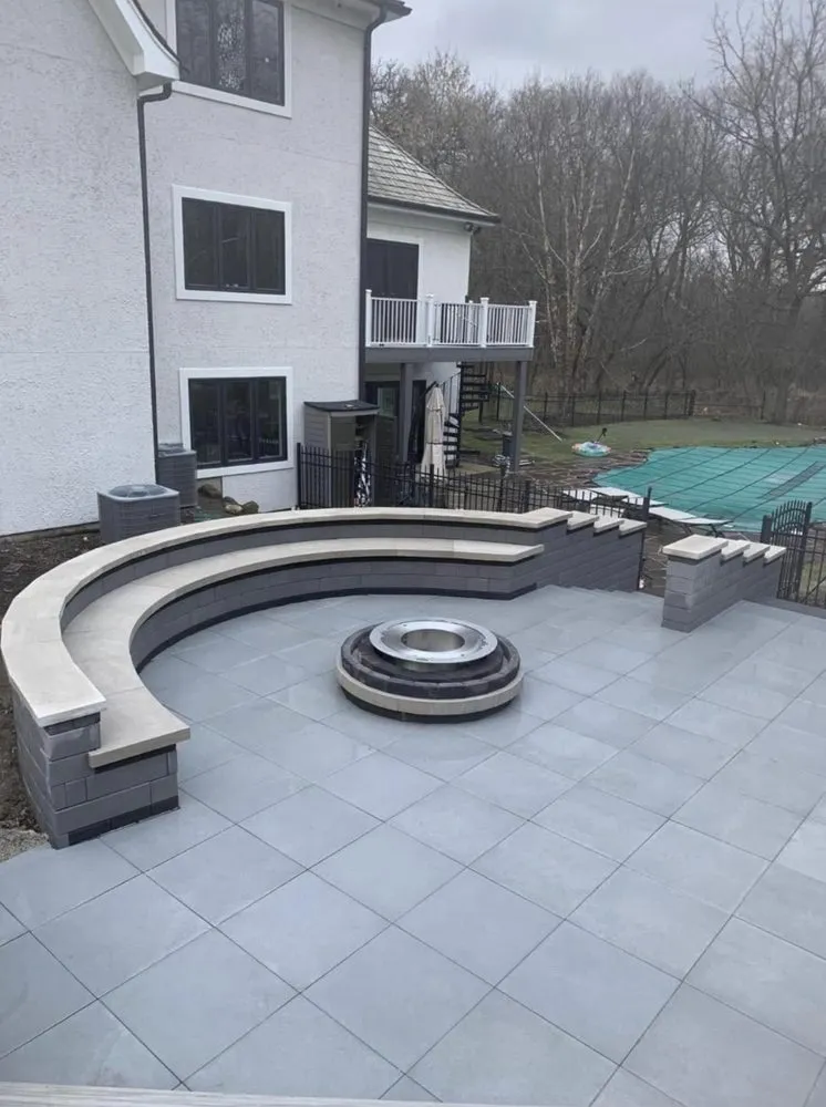 Local residential landscaping for residential properties across Elgin, IL - Earth Co