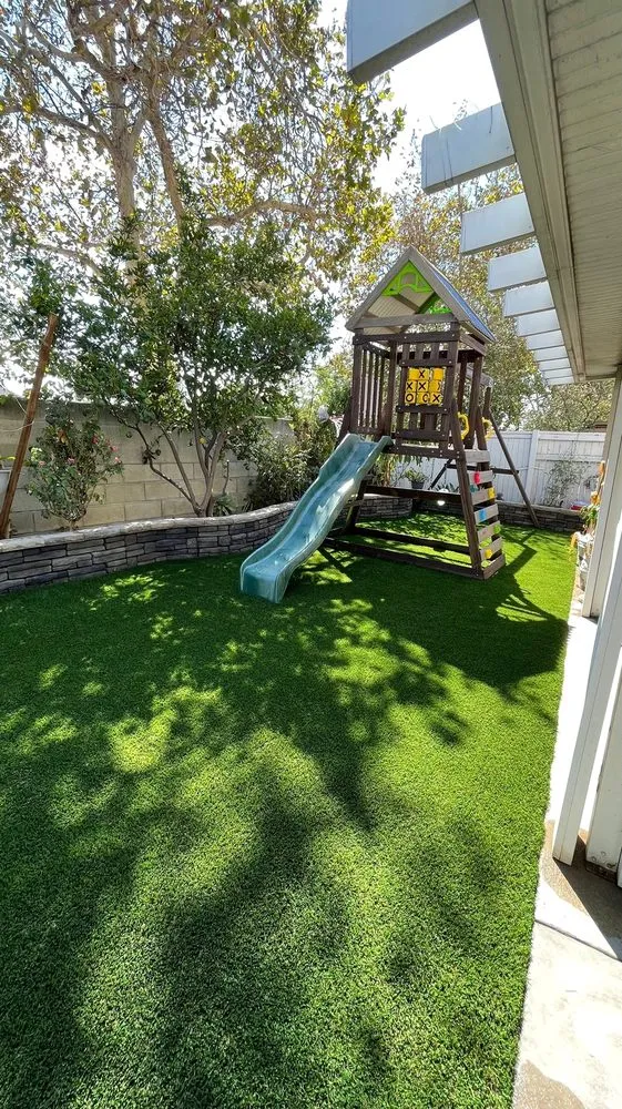 Affordable outdoor landscaping in Los Angeles, CA by Earth Design