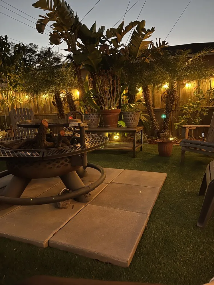 Custom outdoor landscaping in Greater Northdale, FL by Earth Designs