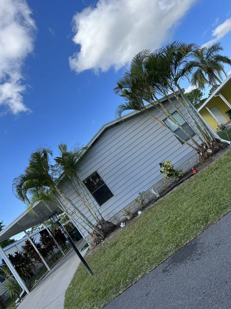 Expert landscaping services in Palm Bay, FL by Earth Doctor Landscaping & Lawn Care