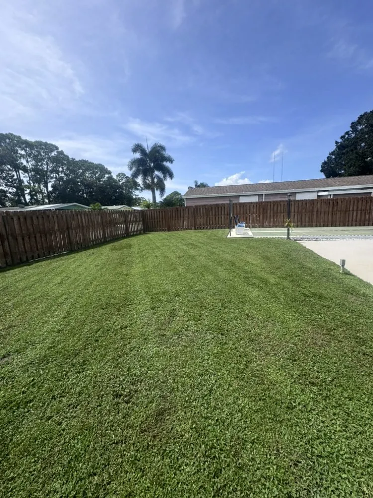 Local yard maintenance in Palm Bay, FL - Earth Doctor Landscaping & Lawn Care