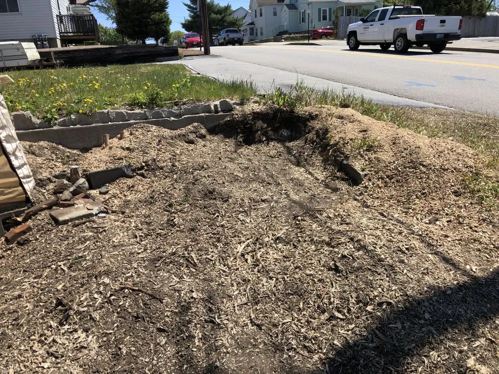 Custom residential landscaping experts serving Fremont, NH - Earth Dynamics of New England