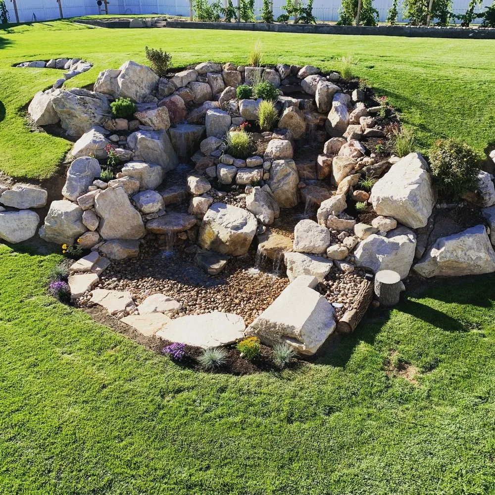 Custom outdoor landscaping in Harrisville, UT - Earth Energy Waterscapes