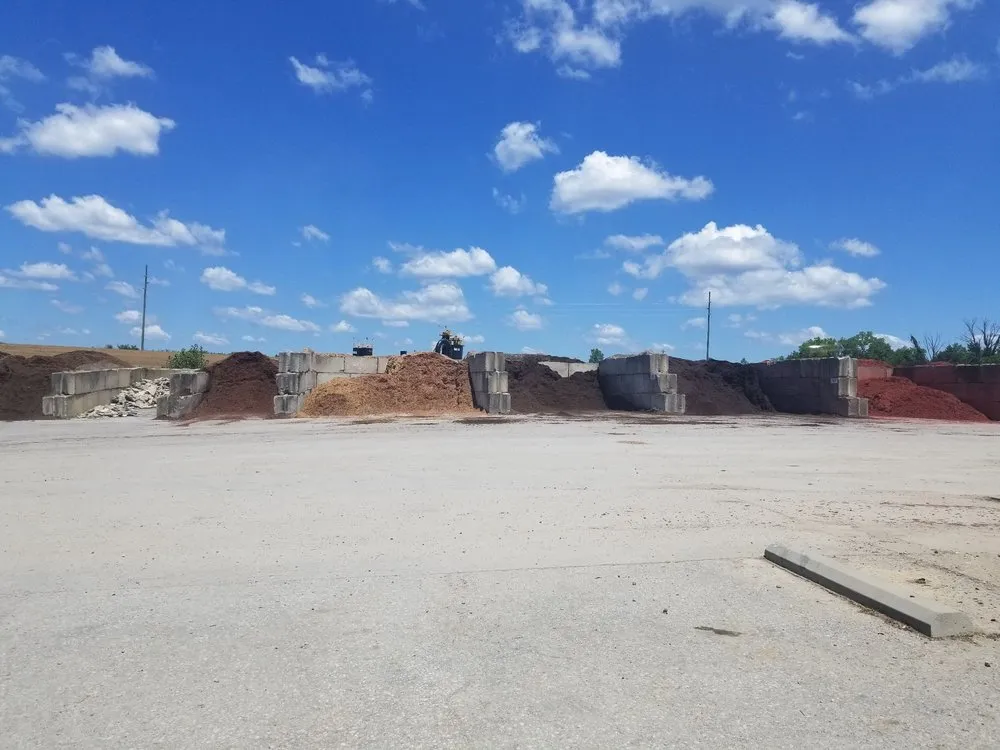 Expert yard maintenance in Charlestown, IN - Earth First of Kentuckiana