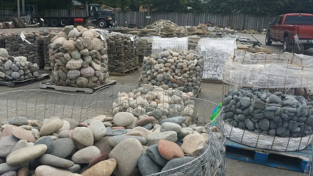 Affordable residential landscaping in Louisville, KY by Earth First of Kentuckiana