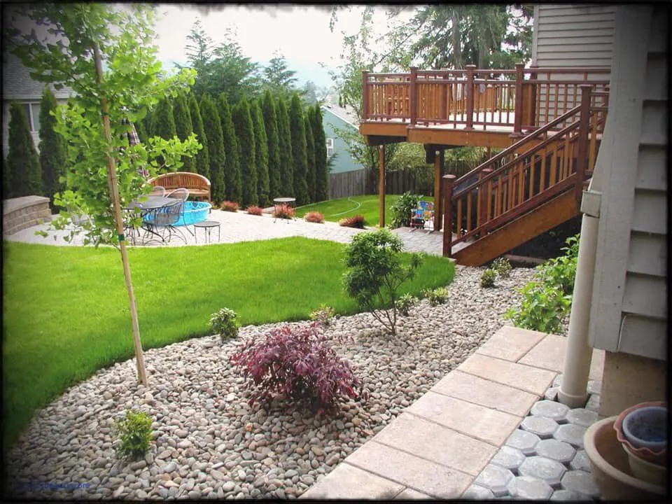 Local yard cleanup service for beautiful yards across Florence, KY - Earth FX Landscaping