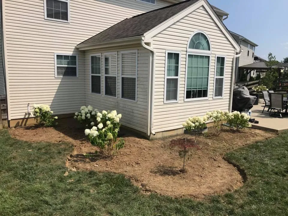 Local landscaping services experts serving Florence, KY - Earth FX Landscaping