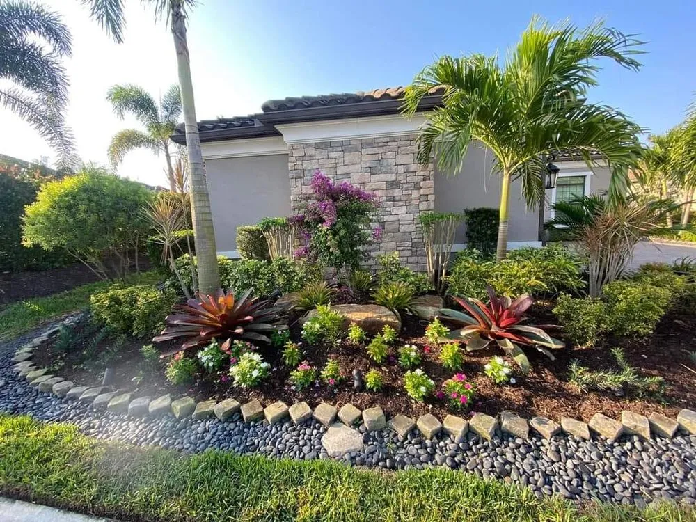 Affordable yard maintenance in Sarasota, FL - Earth Growth Green