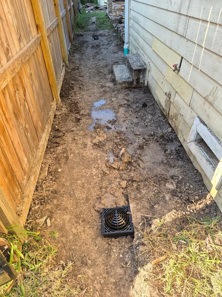 Custom landscape installation in Houston, TX - Earth Ideas Outdoors