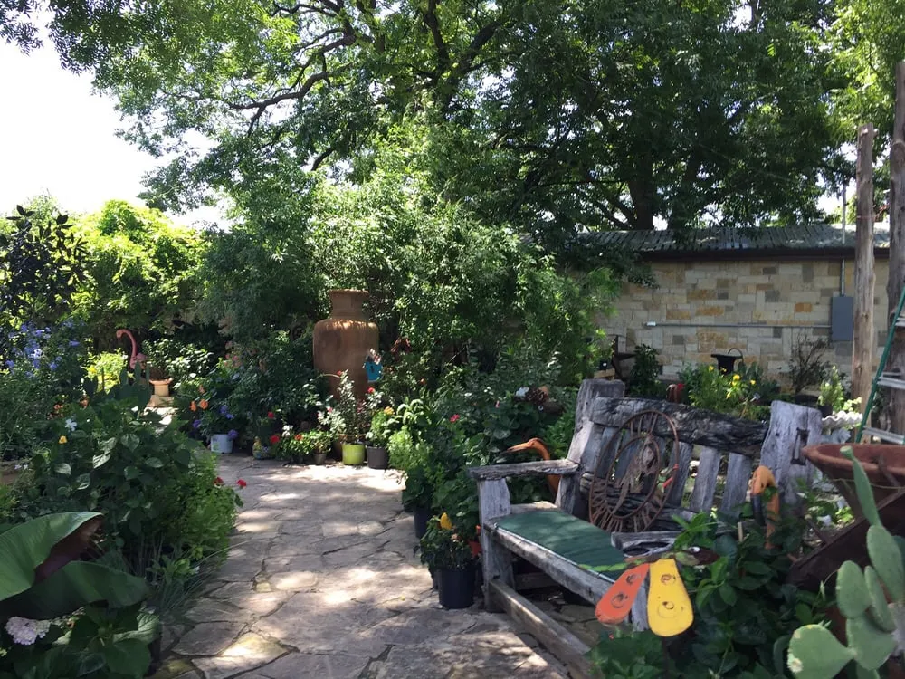 Reliable residential landscaping experts serving Benbrook, TX - Earth-Land Gardeners & Rustics