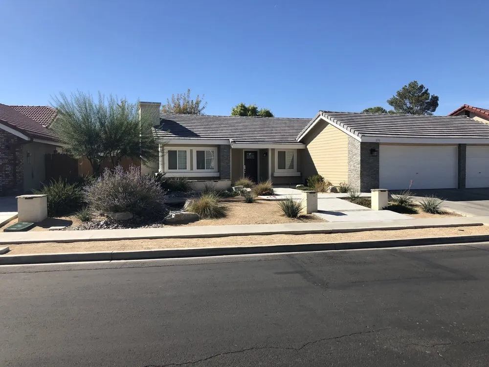 Affordable outdoor landscaping for homes in Ridgecrest, CA by Earth Landscape & Maintenance
