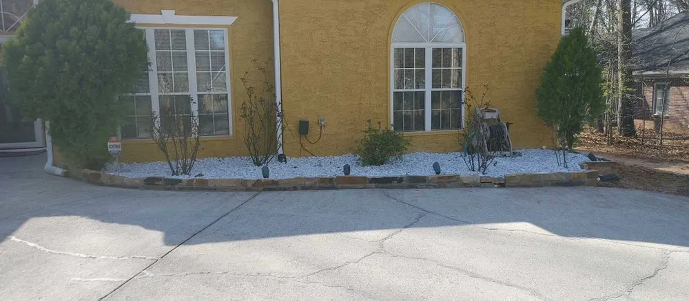 Expert lawn care service in Flowery Branch, GA - Earth Lawn and Landscaping