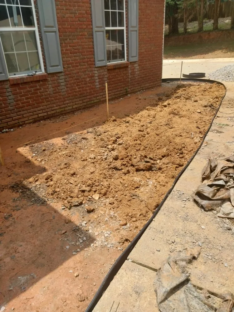 Top-rated garden landscaping in Flowery Branch, GA by Earth Lawn and Landscaping