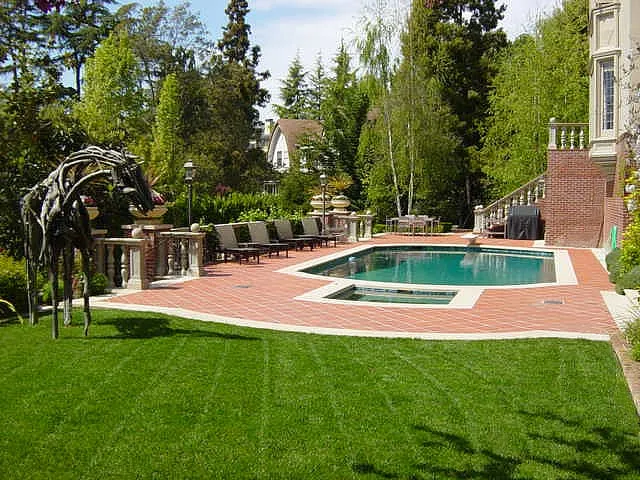 Custom lawn care service in Martinez, CA by Earth Lines Landscape Development