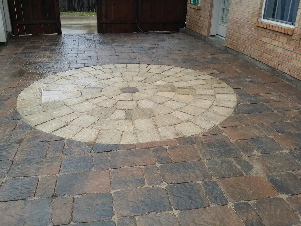 Professional yard cleanup service for outdoor upgrades across Houston, TX - Earth Lovers