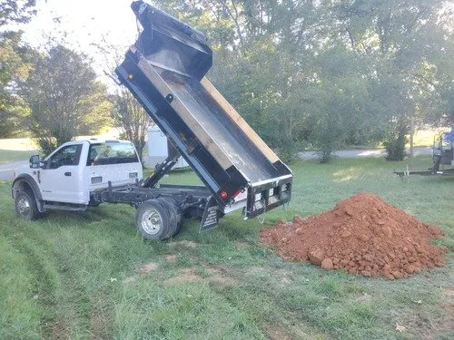 Reliable lawn care service in Chattanooga, TN by Earth-Made Delivery