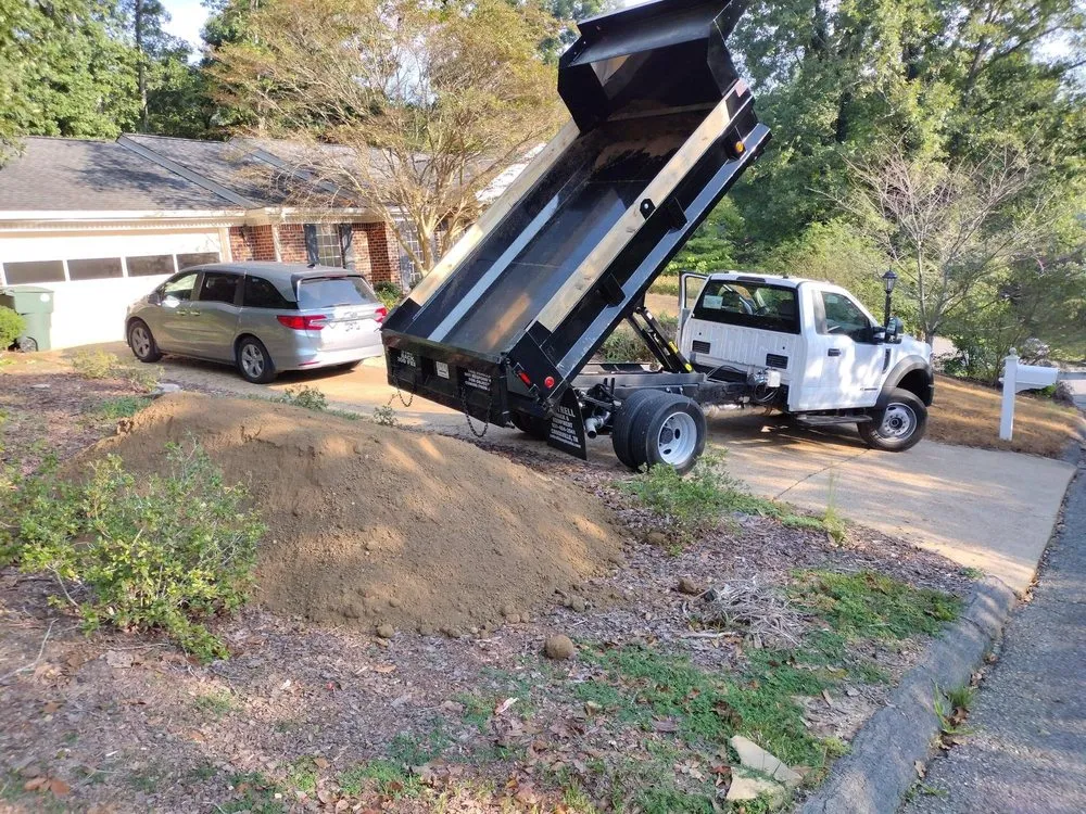 Reliable outdoor landscaping experts serving Chattanooga, TN - Earth-Made Delivery