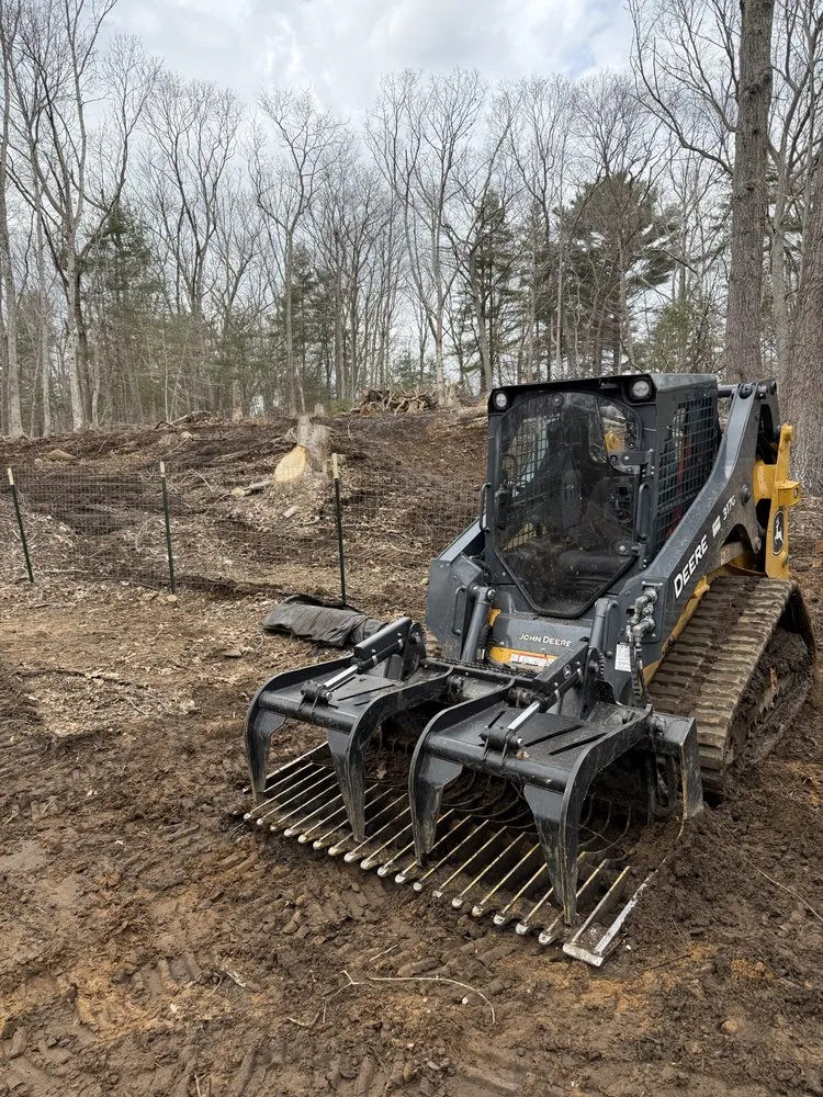 Reliable yard cleanup service for year-round maintenance across Ellington, CT - Earth Management Solutions