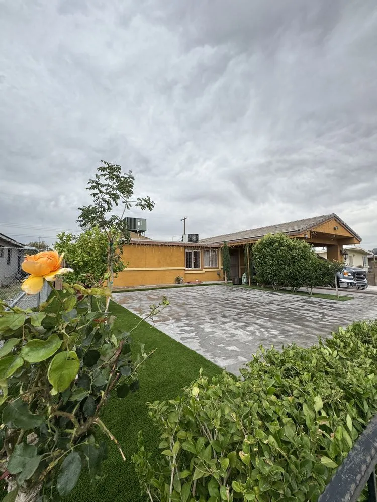 Affordable outdoor landscaping for homes in Las Vegas, NV by Earth N Stone