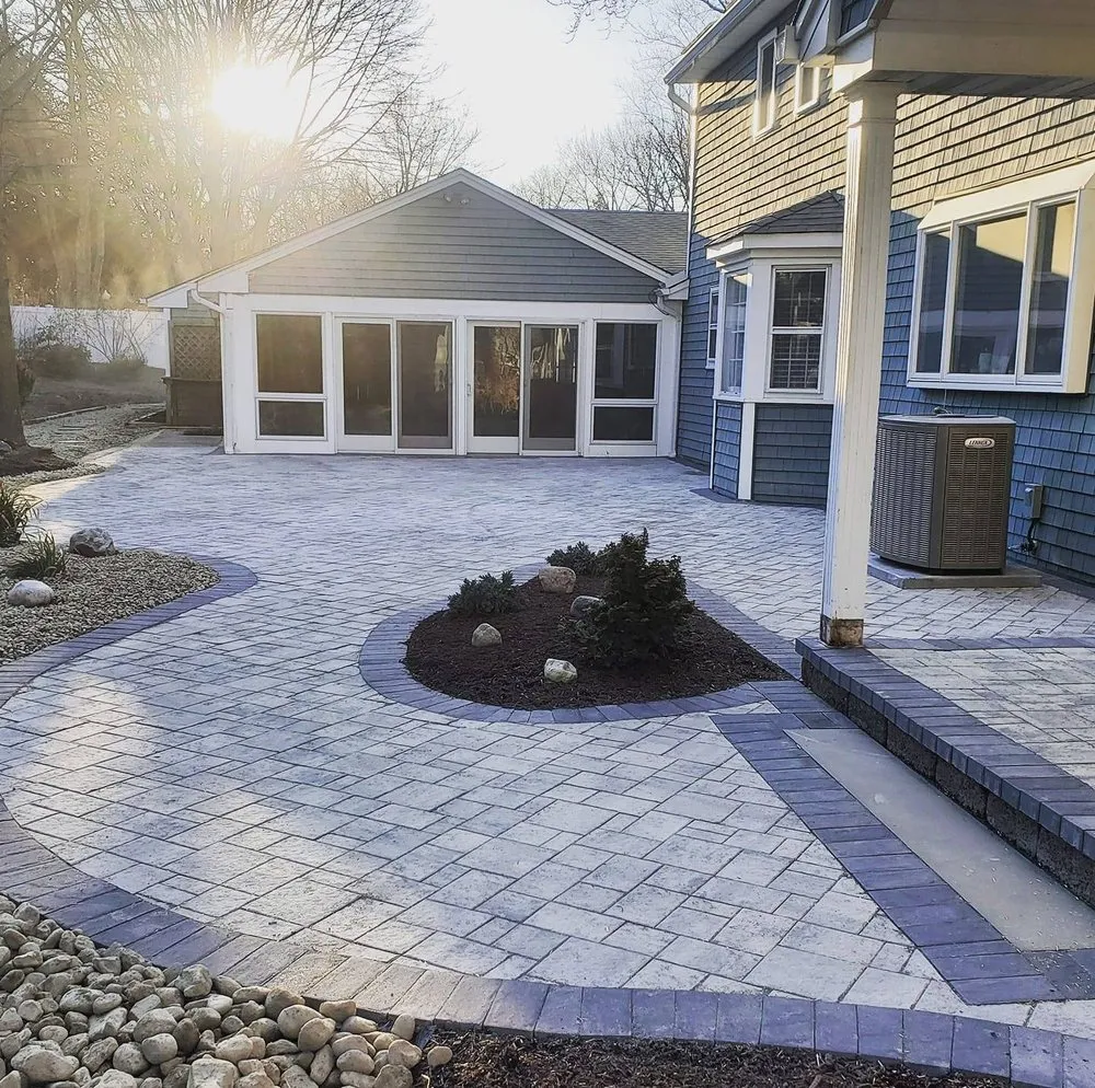 Local landscaping services in Manasquan, NJ by Earth Scapes Landscape & Outdoor Living