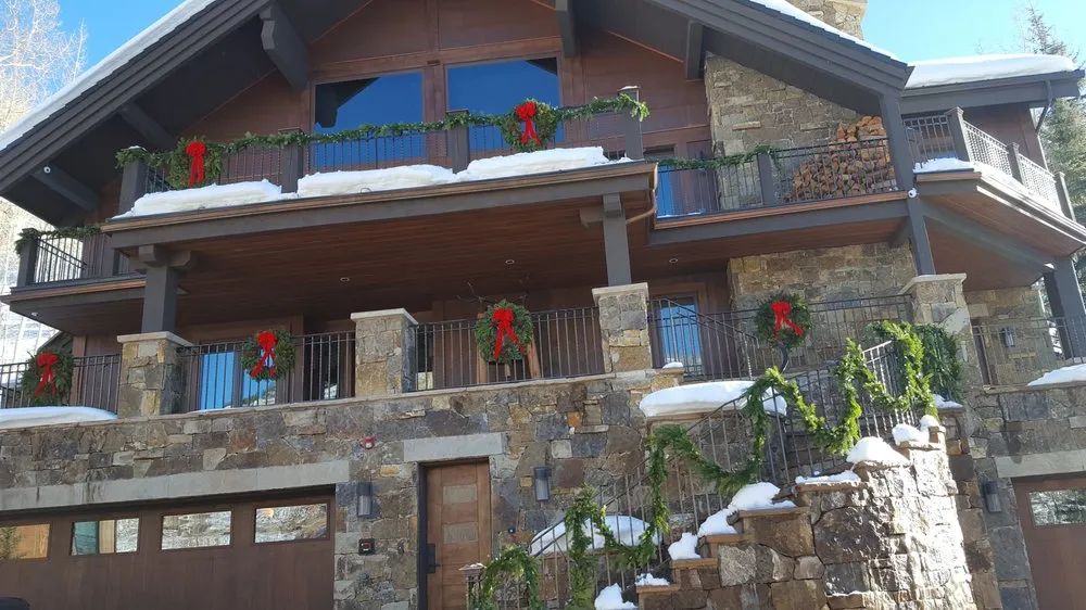 Professional yard cleanup service near you across Avon, CO - Earth Songs Gardening