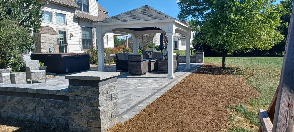 Top-rated yard maintenance experts serving New Cumberland, PA - Earth Tones Hardscape
