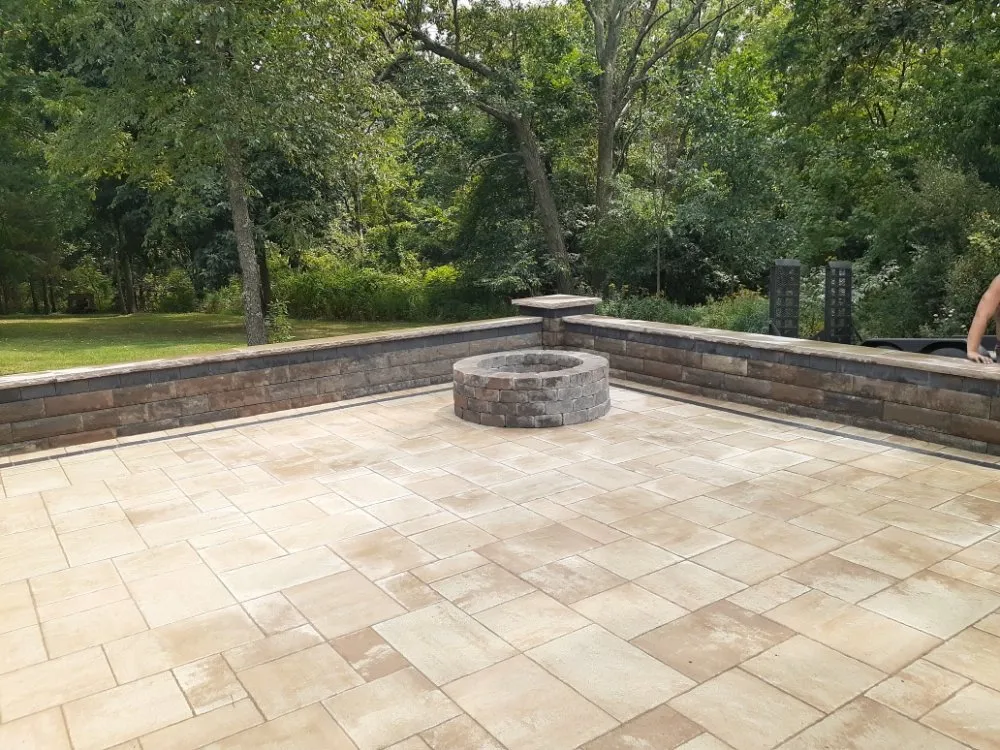 Trusted residential landscaping in New Cumberland, PA by Earth Tones Hardscape