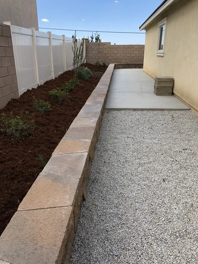 Professional lawn mowing service in Riverside, CA - Earth-Tones Landscaping