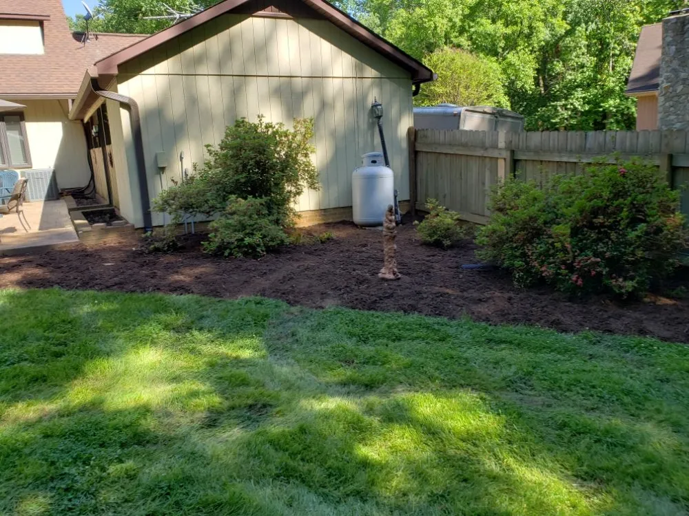 Top-rated residential landscaping in Clemmons, NC - Earth Trends lawn and landscaping