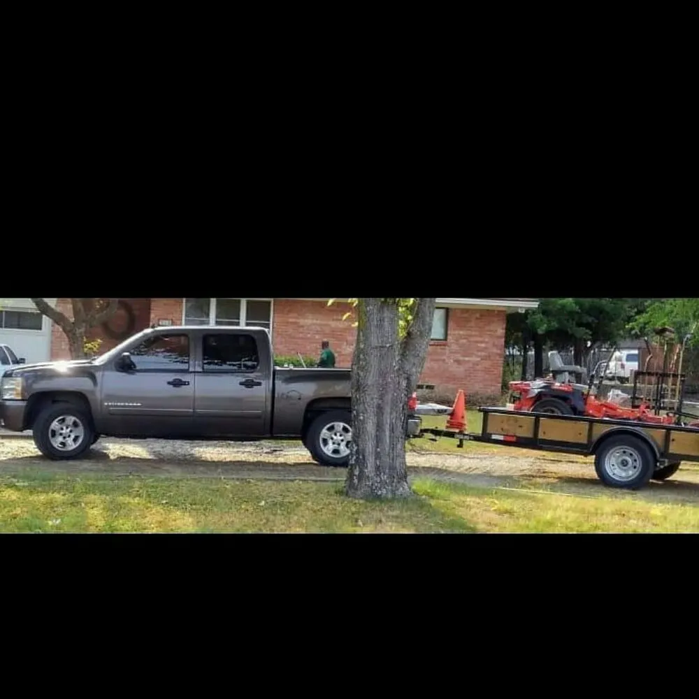 Custom yard maintenance in DeSoto, TX by Earth Trimmers Lawn Care Services