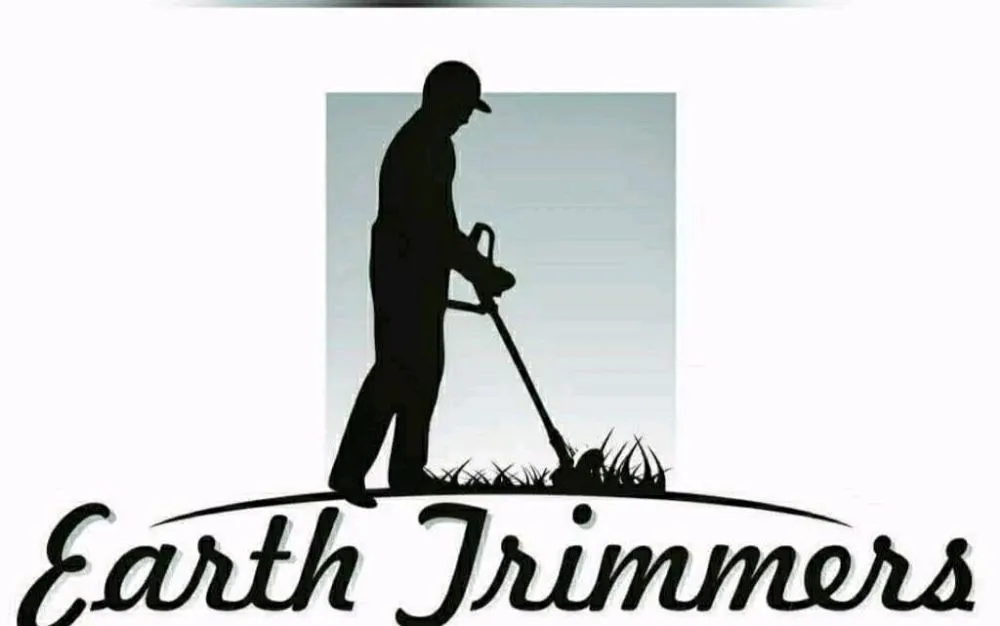 Reliable lawn mowing service in DeSoto, TX by Earth Trimmers Lawn Care Services